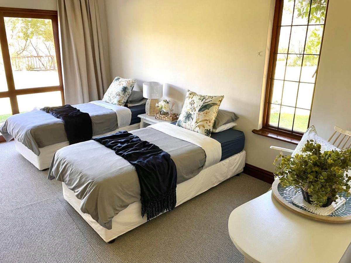 Porterfield Guest House, Champagne Valley Екстер'єр фото