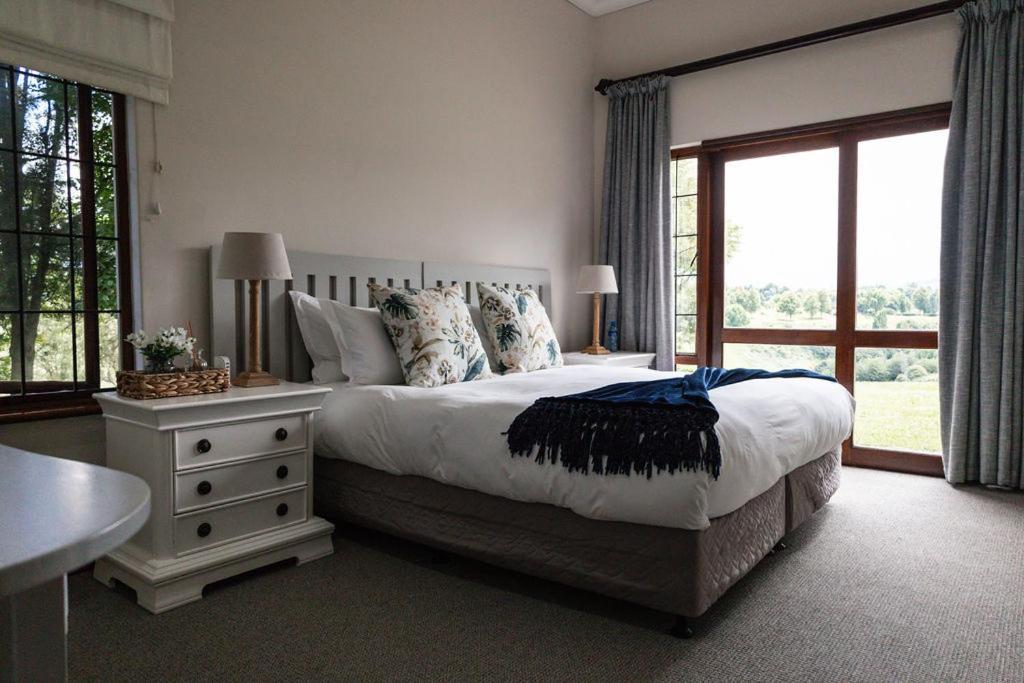 Porterfield Guest House, Champagne Valley Екстер'єр фото