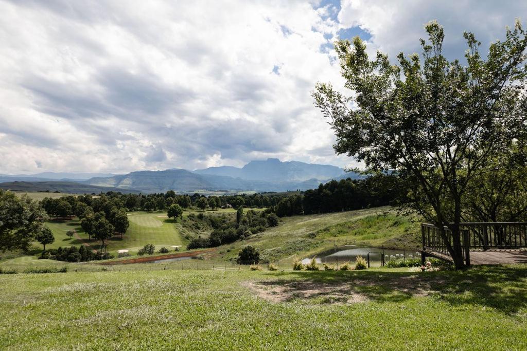 Porterfield Guest House, Champagne Valley Екстер'єр фото