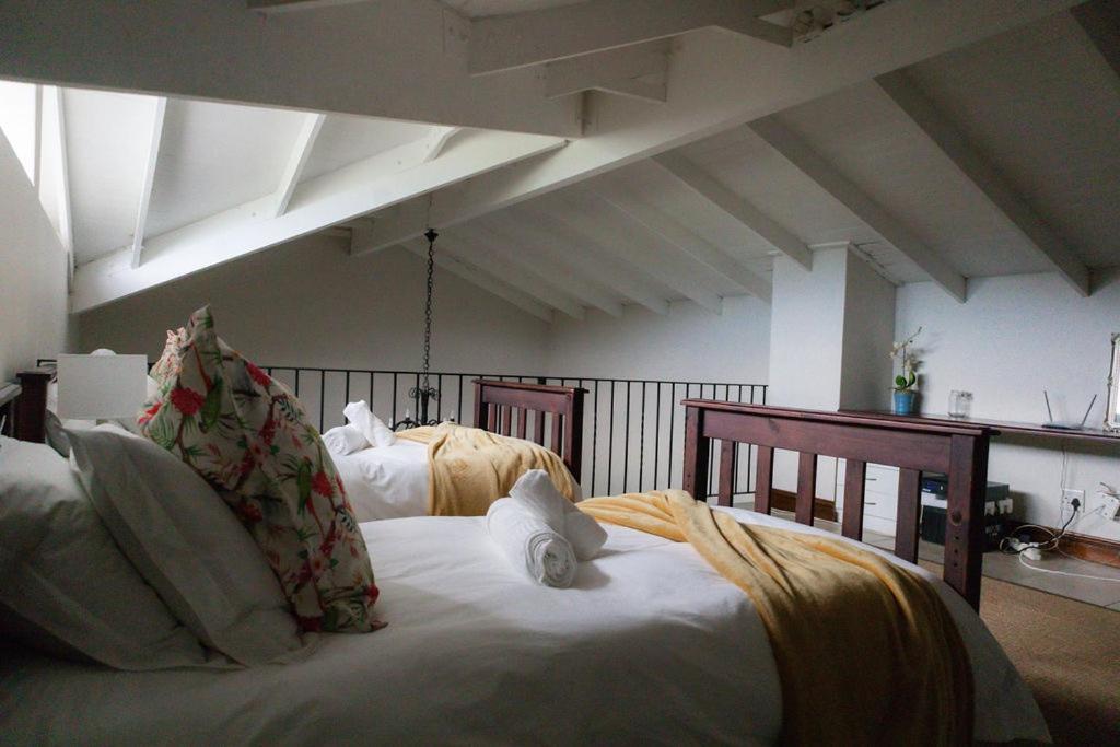 Porterfield Guest House, Champagne Valley Екстер'єр фото